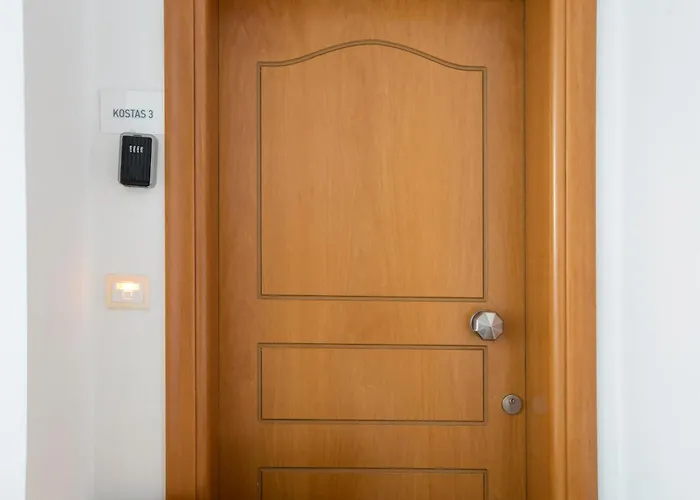 Kostas 3 Apartamento