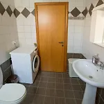 Apartamento Kostas 3 *